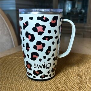 Swig Life Luxy Leopard Travel Mug  NWOT